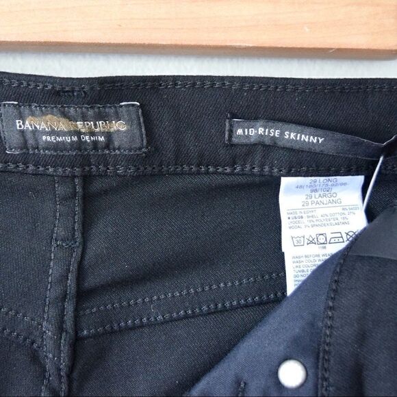 BANANA REPUBLIC Mid + Skinny Jean, Black, Size 35 Short - Picture 12 of 14